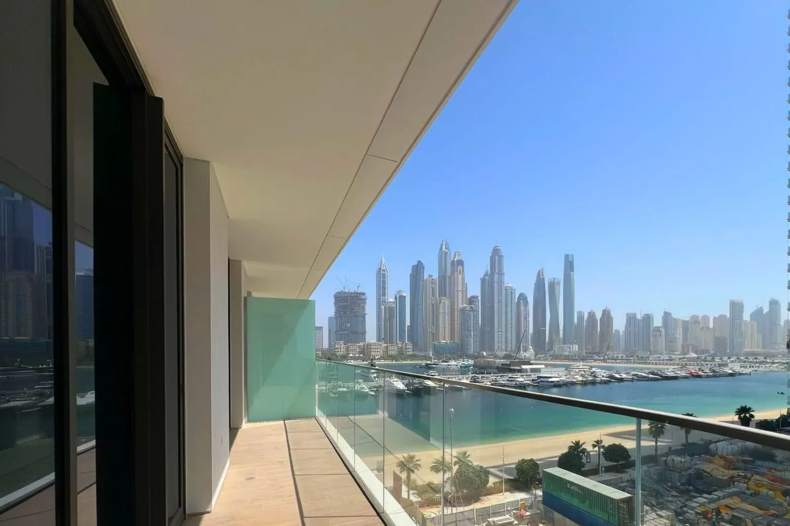 imgi_309_Palace-beach-residences-2