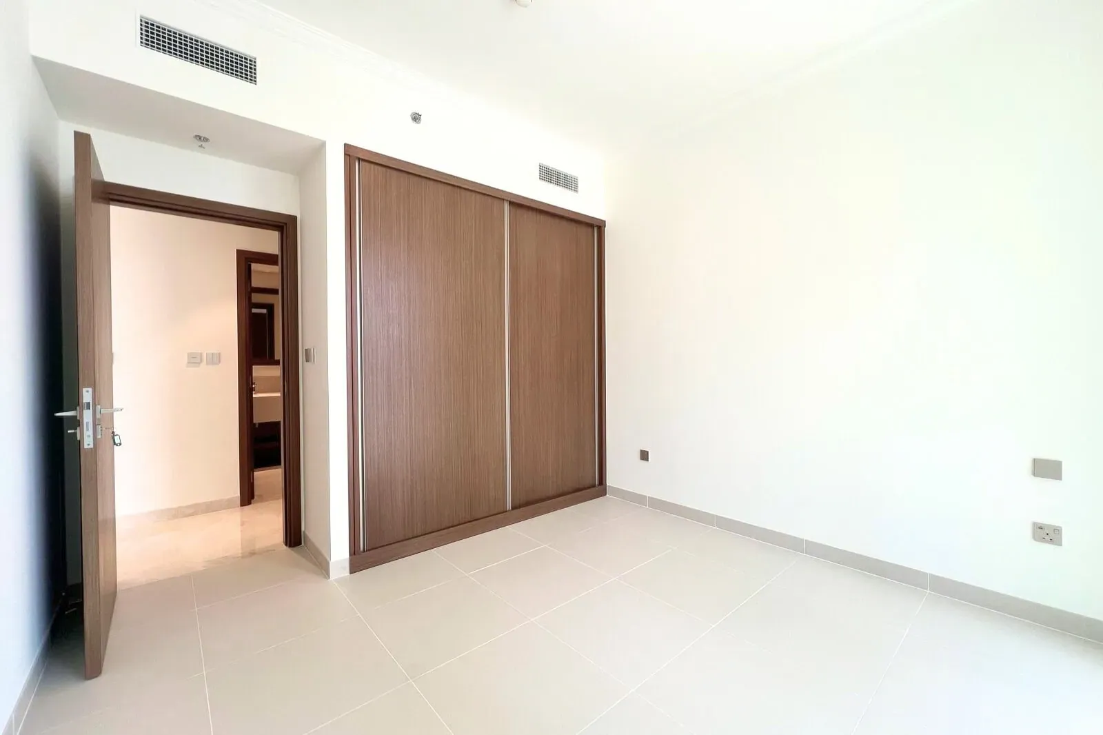 imgi_9_Palace-beach-residences-9